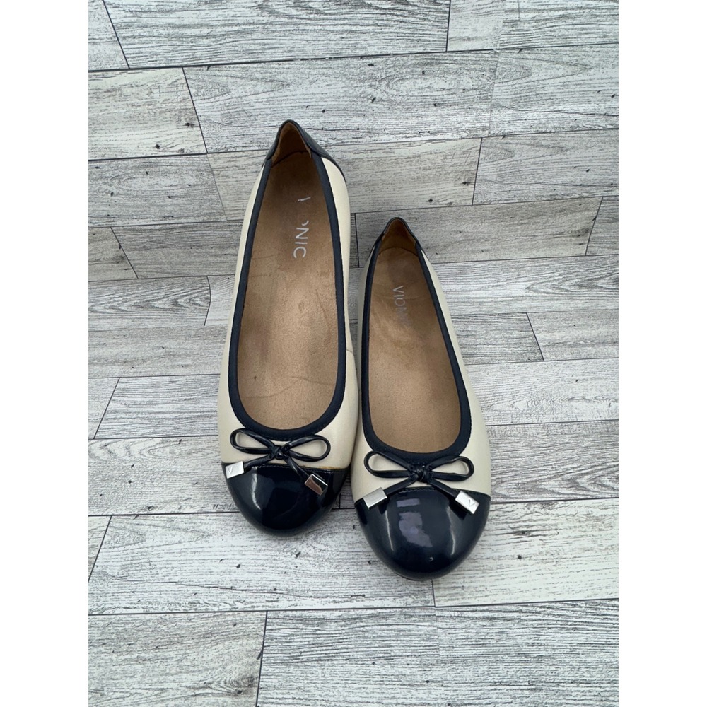 Vionic Minna Cream Navy Patent Leather Cap Toe Ballet Flats Orthaheel Women Sz 7